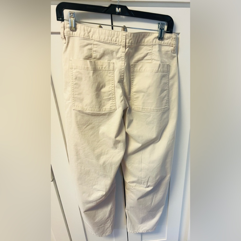 GAP Barrel Leg Patch Pocket Khakis - Picture 4 of 6